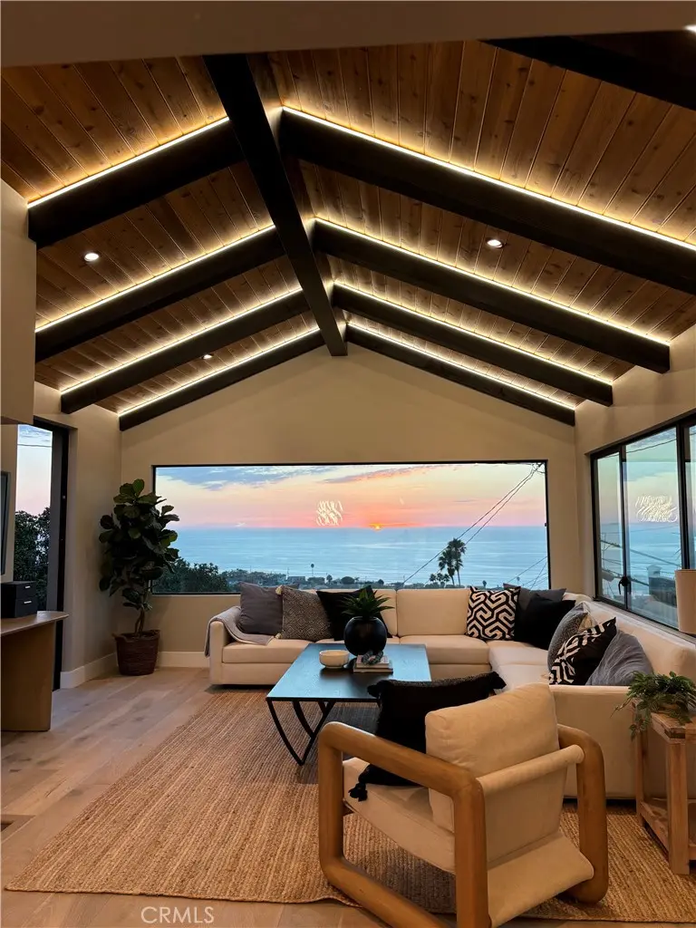 Single Family Residence for sale at 411 Via Mesa Grande, Redondo Beach, CA featuring 3 beds and 3 baths