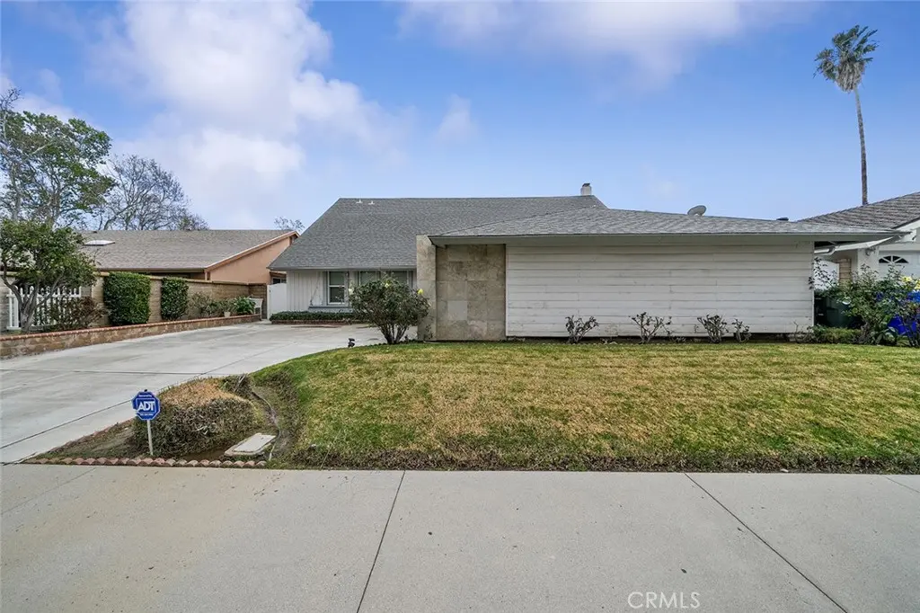 23850 Via Jacara, Valencia, CA — listing photo 1