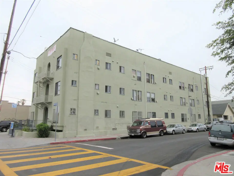 Residential Income for sale at 2108 Maple Avenue, Los Angeles, CA featuring 13 beds and 26 baths