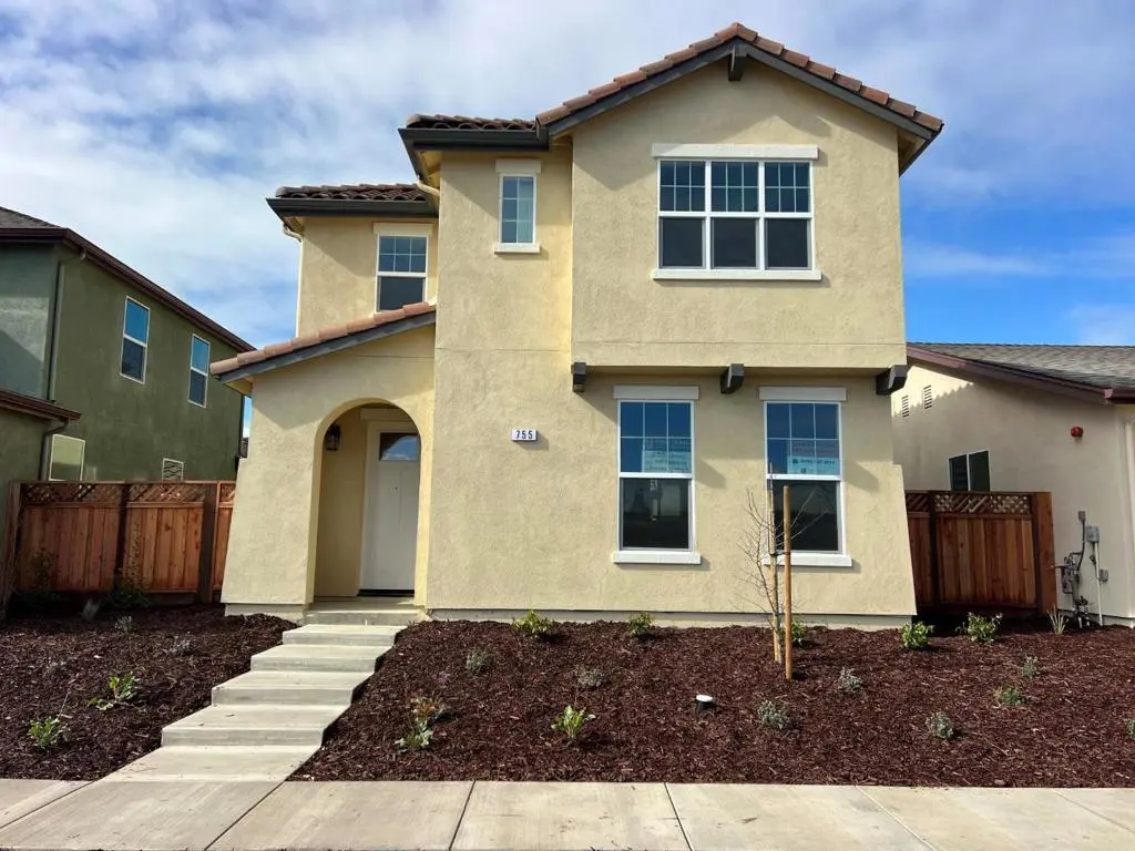 Single Family Residence for sale at 755 Aurora Way, King City, CA featuring 4 beds and 3 baths