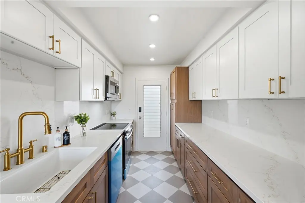 5630 Ravenspur 209, Rancho Palos Verdes, CA — listing photo 1