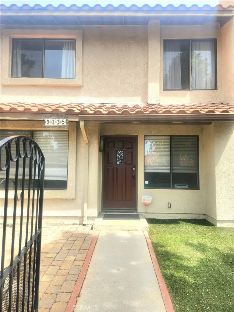 Condominium for sale at 9735 El Paseo, Rancho Cucamonga, CA featuring 3 beds and 3 baths