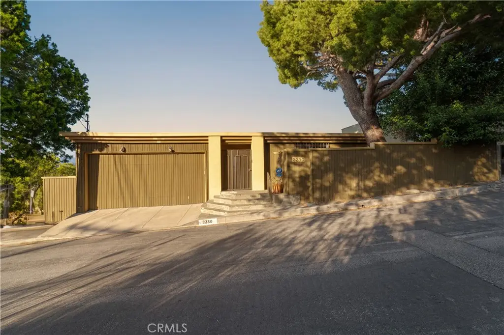 3230 Wrightwood, Studio City, CA — listing photo 1