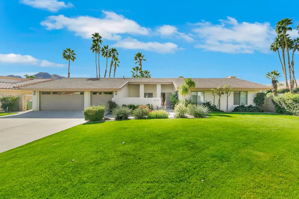 Residential Lease for rent at 45455 Crow Circle, Indian Wells, Riverside County, CA featuring 3 beds and 3 baths