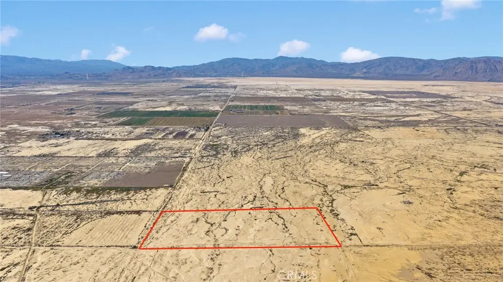 0 Fairlane Rd, Lucerne Valley, CA — listing photo 1