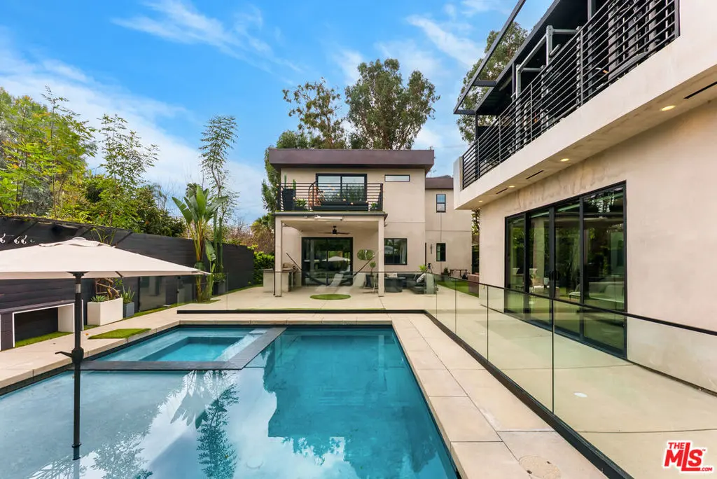 18589 Linnet Street, Tarzana, CA — listing photo 1
