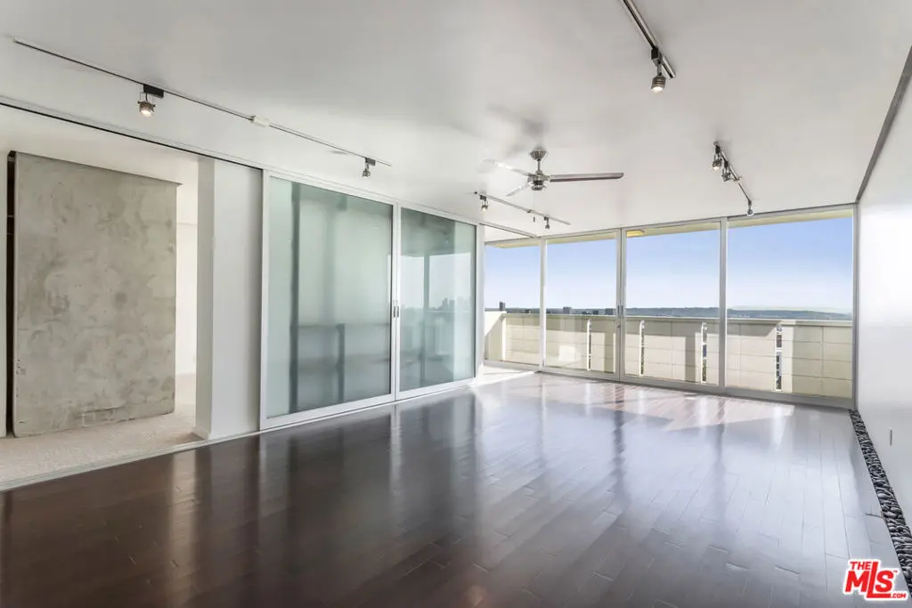 8787 Shoreham Drive 610, West Hollywood, CA — listing photo 1