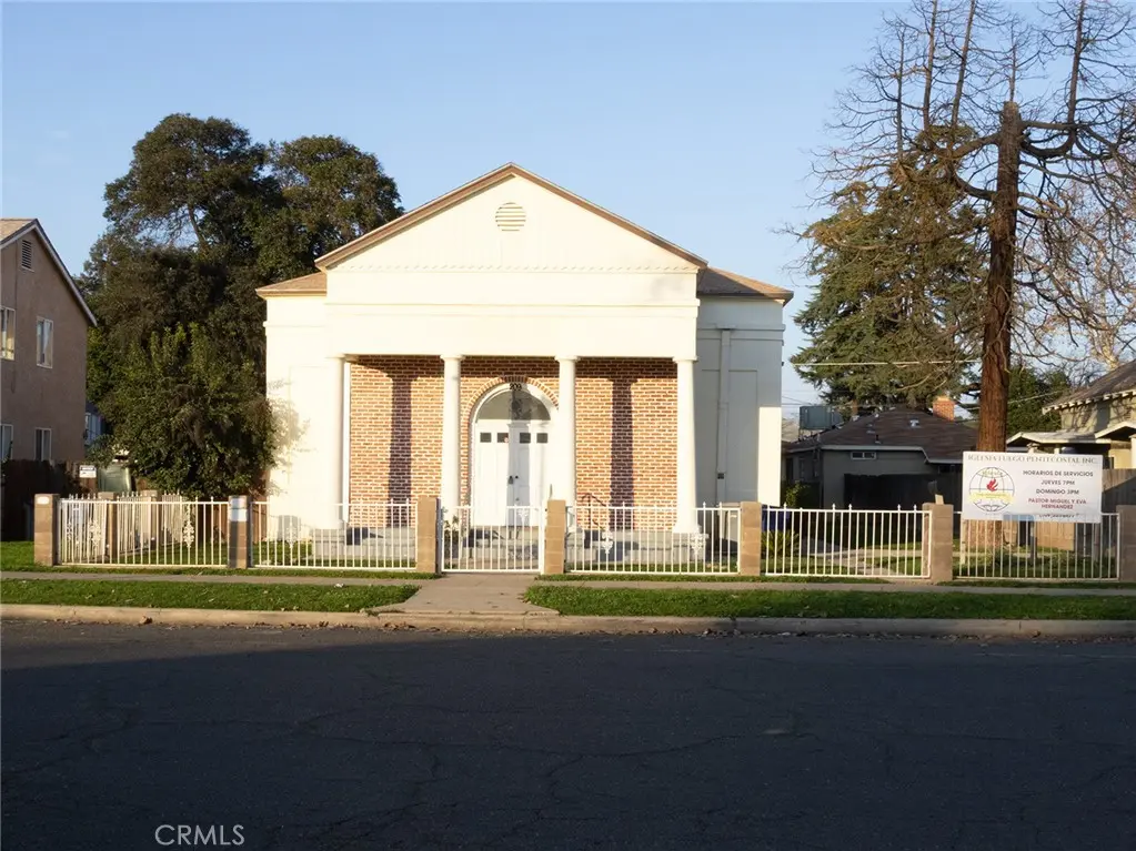 203 W 20th, Merced, CA — listing photo 1
