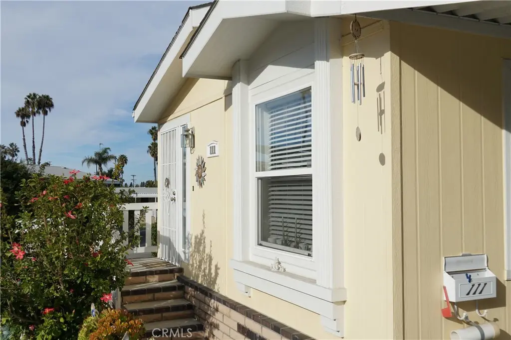 2550 Pacific Coast HWY 111, Torrance, CA — listing photo 1