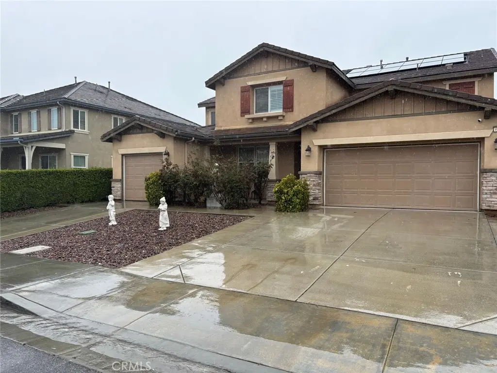Duplex for sale at 6111 Peregrine Drive, Jurupa Valley, CA featuring 7 beds and 5 baths