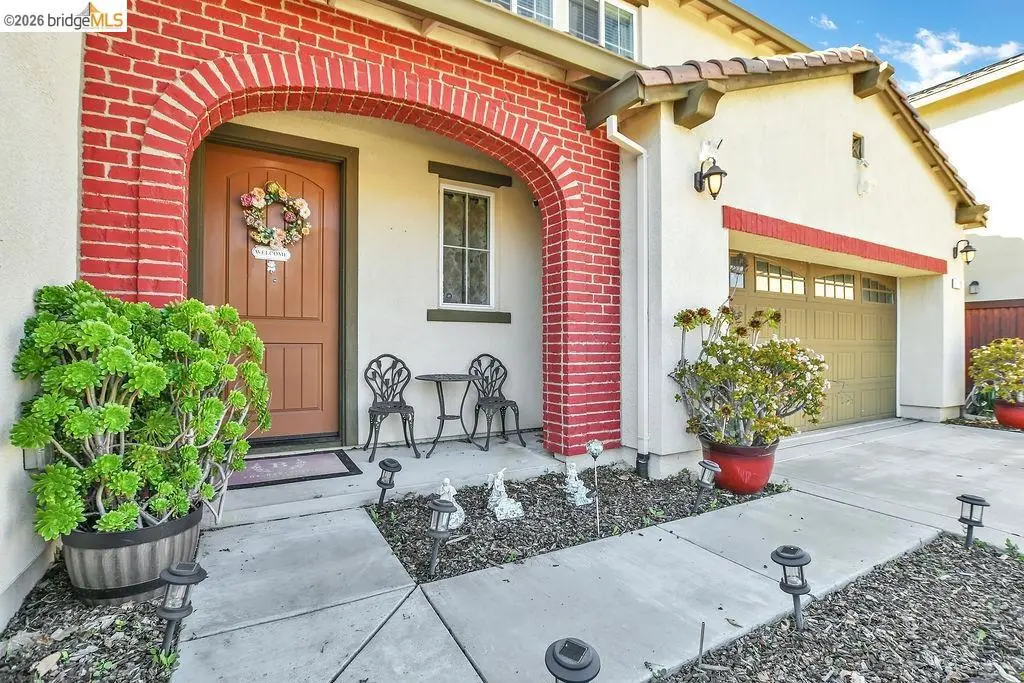 Single Family Residence for sale at 2705 Reddington Way, Brentwood, CA featuring 5 beds and 5 baths