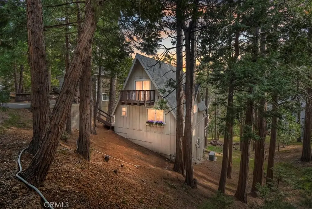 155 Birchwood, Lake Arrowhead, CA — listing photo 1