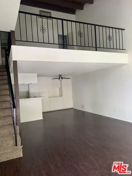 Residential Lease for rent at 1820 S Bentley Avenue 103, Los Angeles, Los Angeles County, CA featuring 1 bed and 1 bath