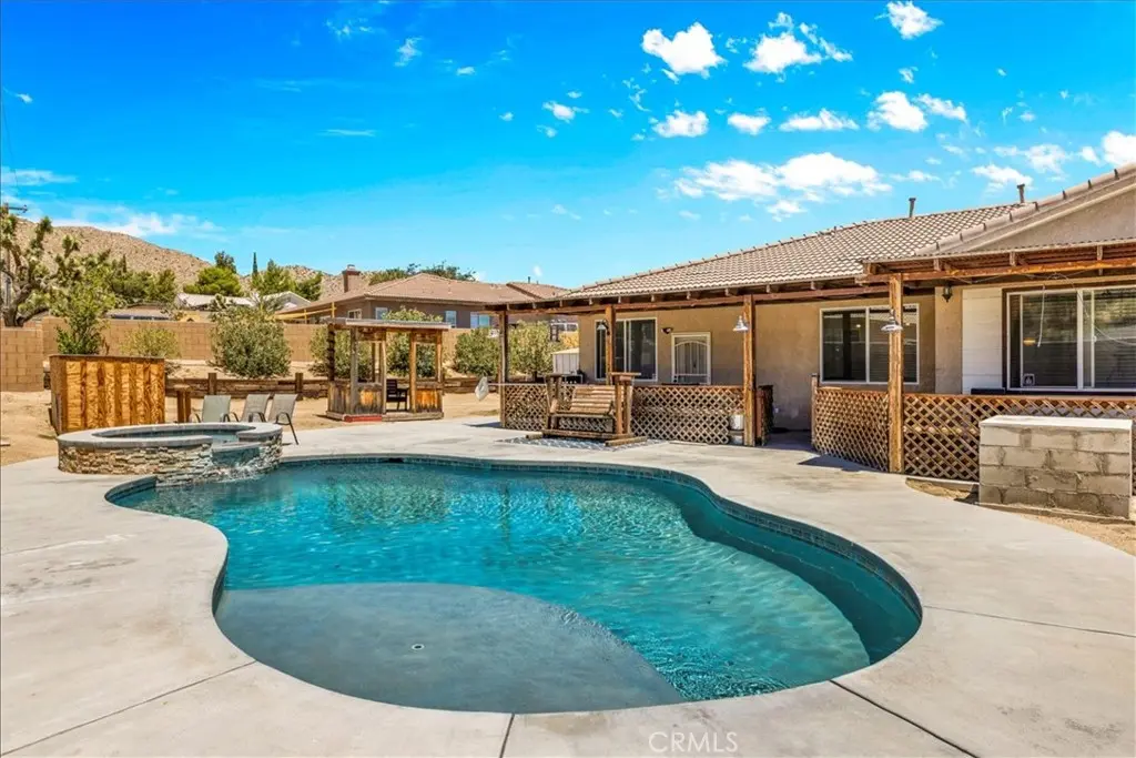 7622 San Remo, Yucca Valley, CA — listing photo 1