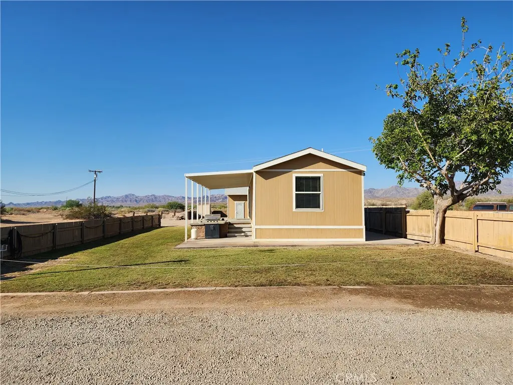 Manufactured In Park for sale at 36500 Hwy 95 H2, Blythe, CA featuring 3 beds and 2 baths