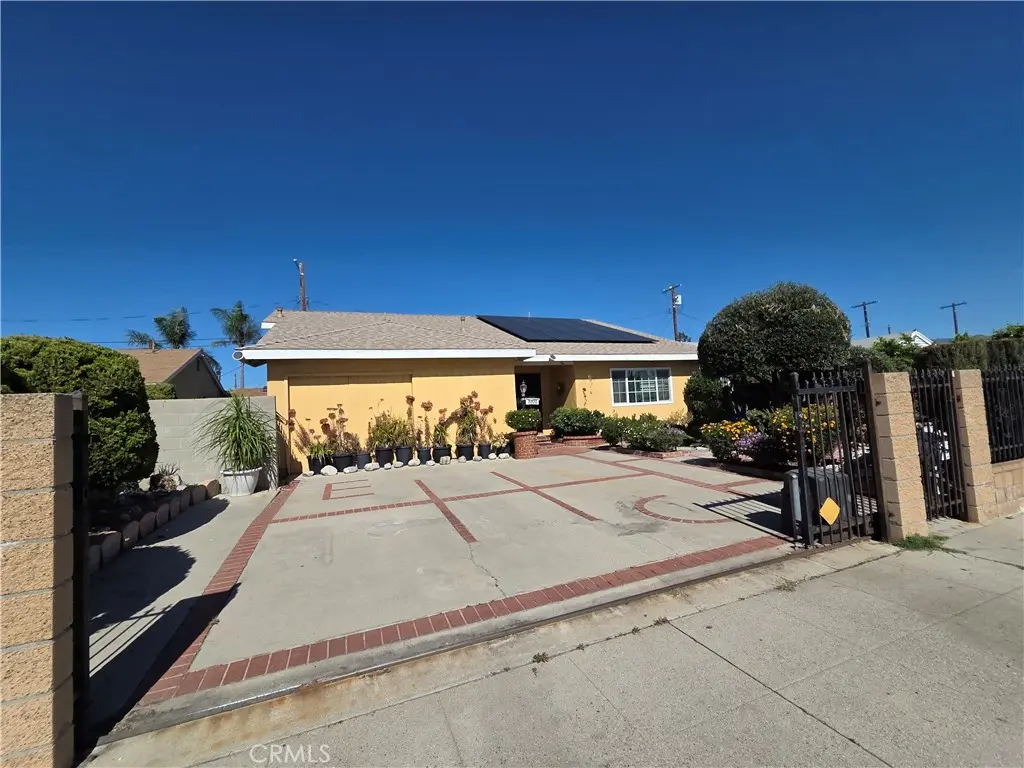11223 Stagg, Sun Valley, CA — listing photo 1