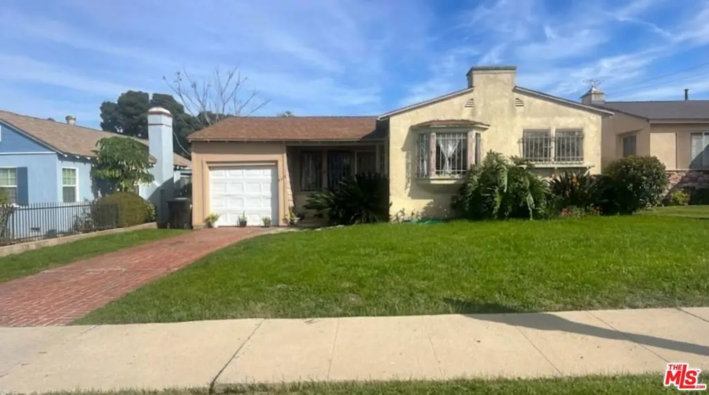 Single Family Residence for sale at 9636 La Salle Avenue, Los Angeles, CA featuring 3 beds and 2 baths