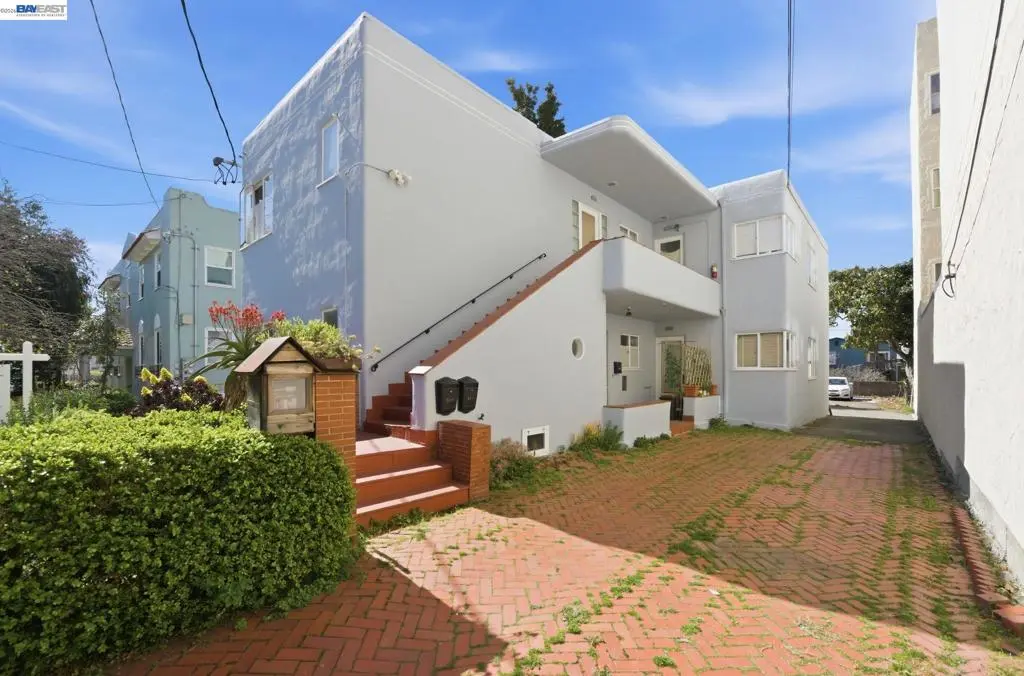 Quadruplex for sale at 1682 Oxford St, Berkeley, CA
