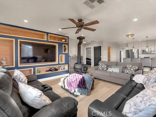 Single Family Residence for sale at 14091 Highview Trail, Redding, CA featuring 4 beds and 2 baths