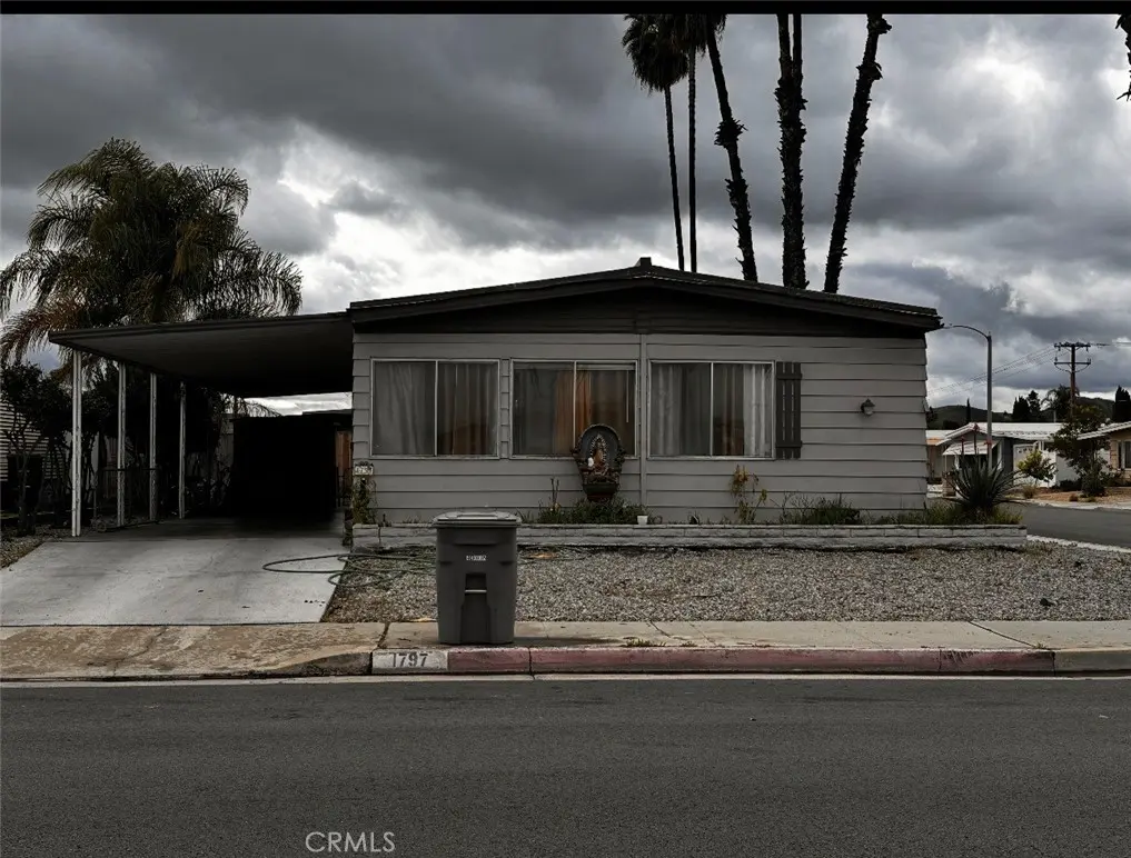 Manufactured On Land for sale at 1797 W Johnston, Hemet, CA featuring 2 beds and 2 baths