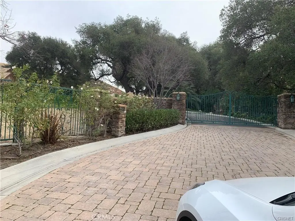 27198 Sand Canyon Road, Canyon Country, CA — listing photo 1