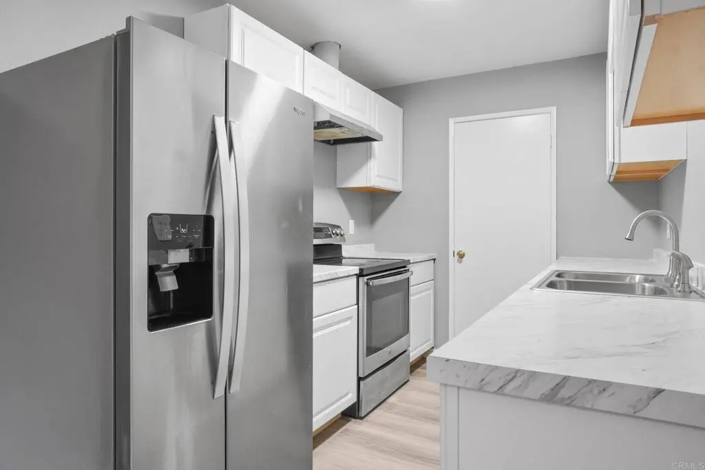 8000 University Avenue 202, La Mesa, CA — listing photo 1