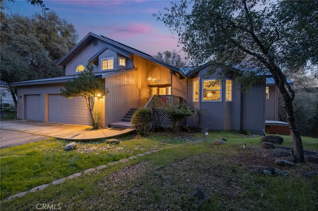 39301 Moonray Lane, Oakhurst, CA — listing photo 1