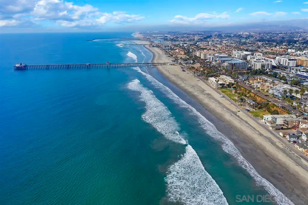 Condominium for sale at 301 Mission Ave 601, Oceanside, CA featuring 2 beds and 3 baths