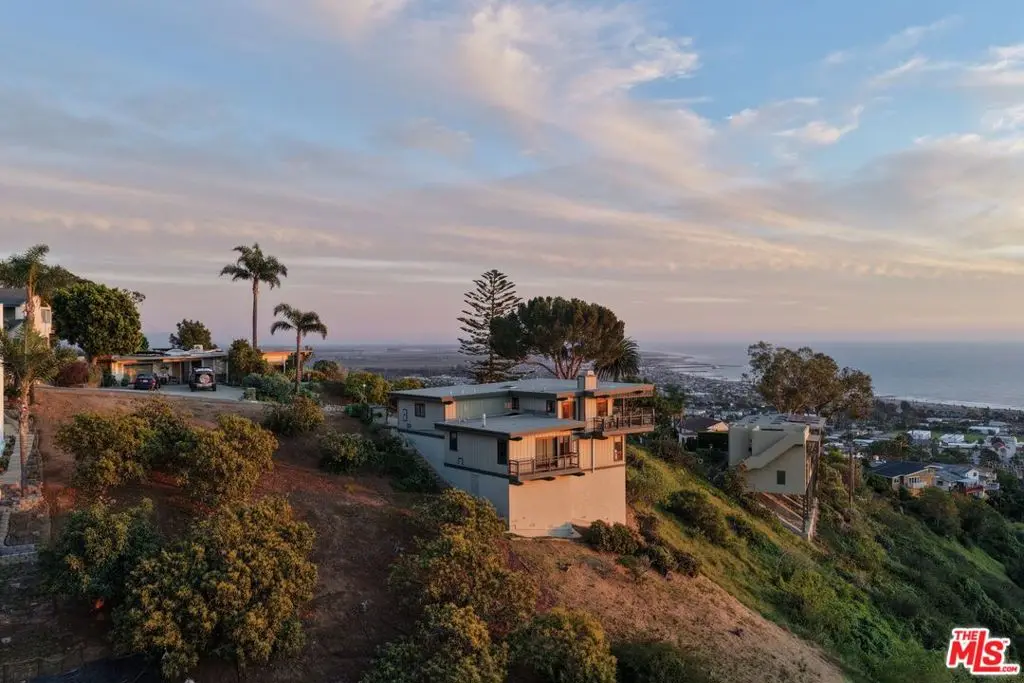 515 Mint Lane, Ventura, CA — listing photo 1