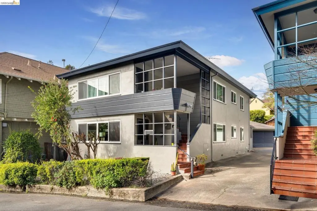 Duplex for sale at 2817 Palm Ct, Berkeley, CA