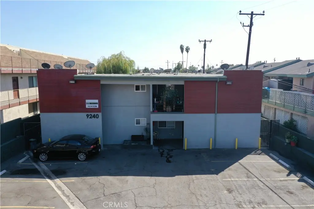 9240 Palm Street, Bellflower, CA — listing photo 1