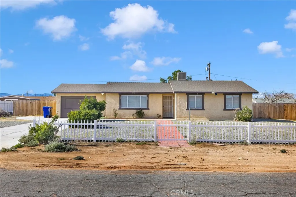 10616 Jamul, Apple Valley, CA — listing photo 1