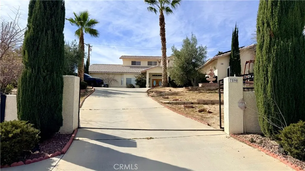Single Family Residence for sale at 7590 Fairway, Yucca Valley, CA featuring 5 beds and 5 baths
