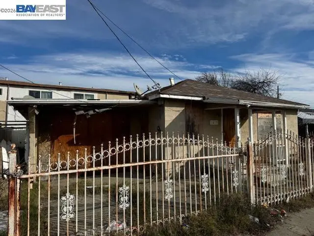 Single Family Residence for sale at 1413 Post Ave, San Pablo, CA featuring 3 beds and 1 bath