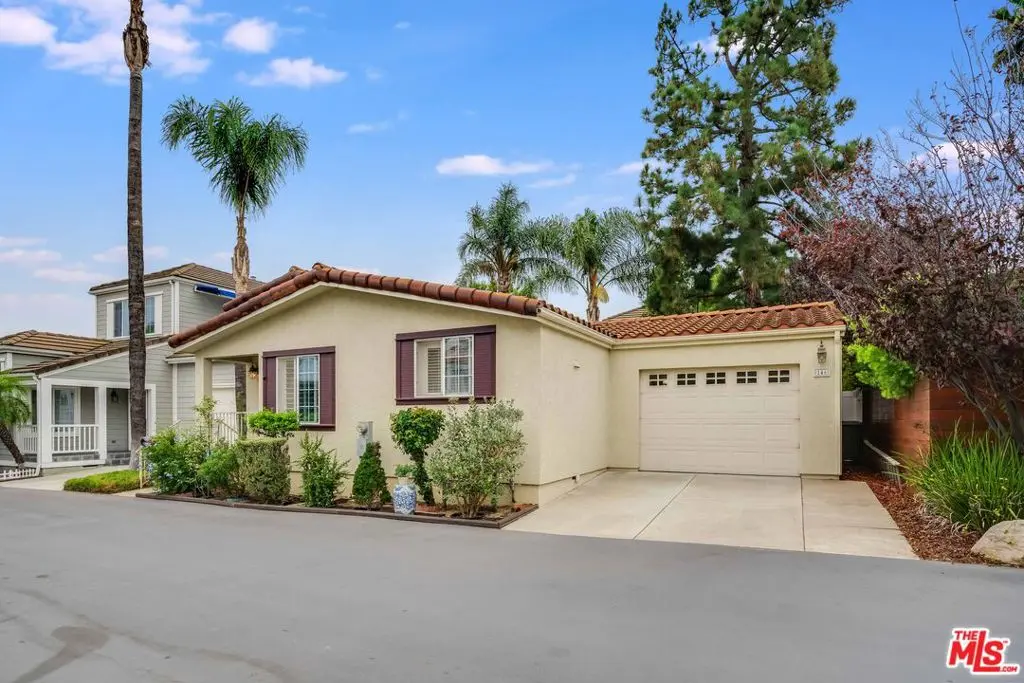 146 APACHE, Topanga, CA — listing photo 1