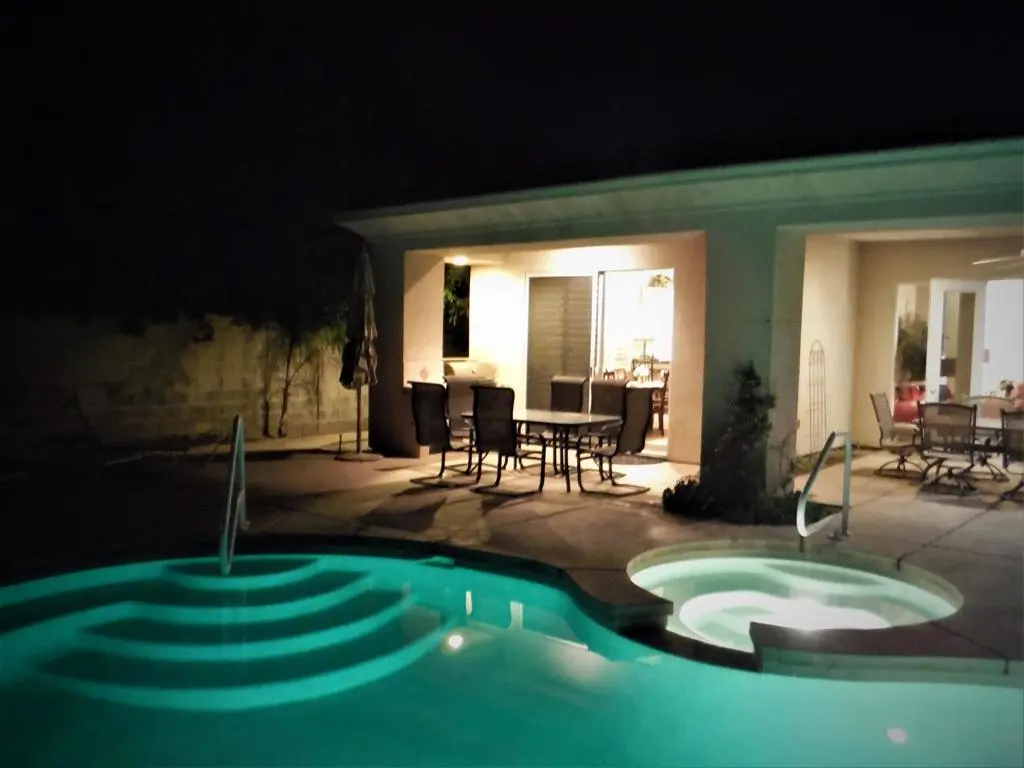 Single Family Residence for rent at 34 Paris Way, Rancho Mirage, CA featuring 3 beds and 3 baths