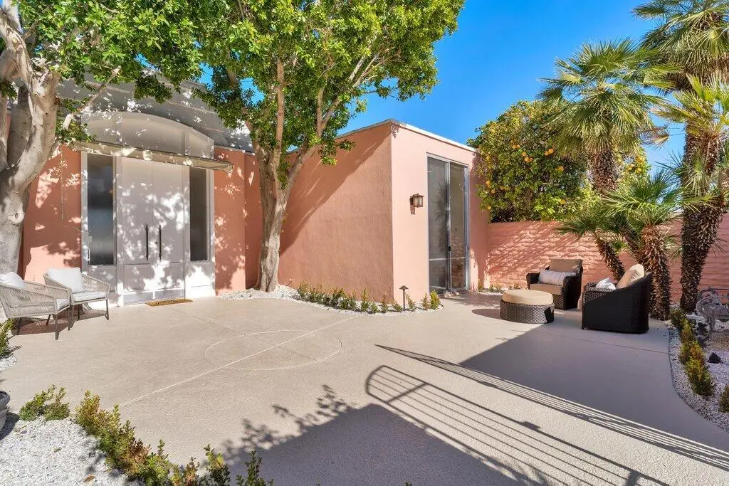 Residential Lease for rent at 47126 El Menara Circle, Palm Desert, Riverside County, CA featuring 2 beds and 3 baths
