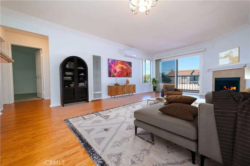 Condominium for sale at 3516 E Ransom Street 204, Long Beach, CA featuring 2 beds and 2 baths
