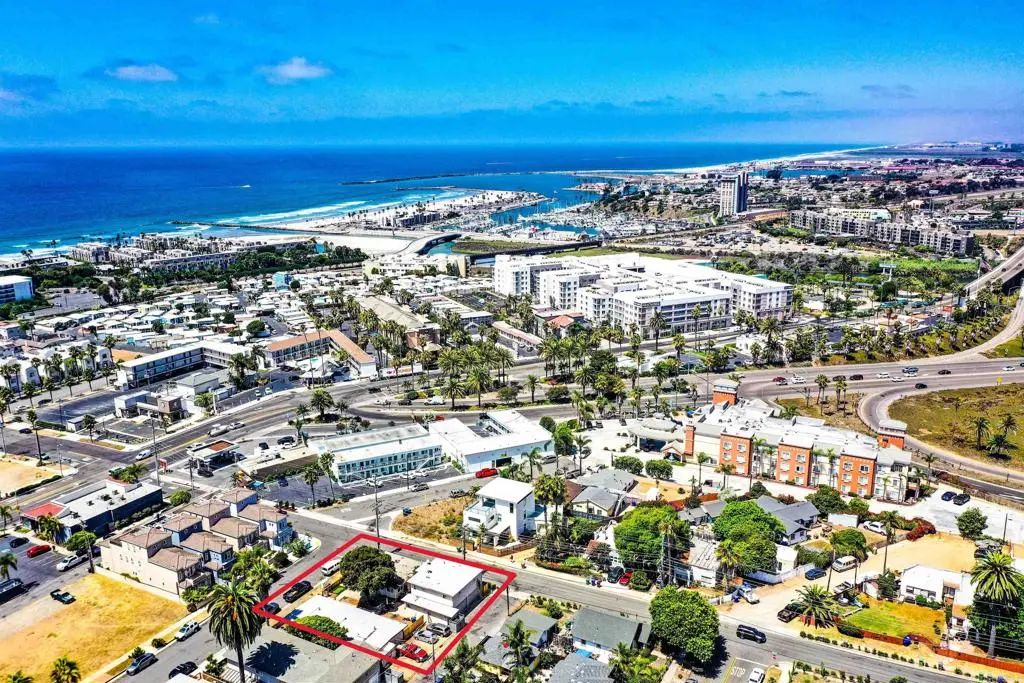 722 &718 N Freeman Street, Oceanside, CA — listing photo 1