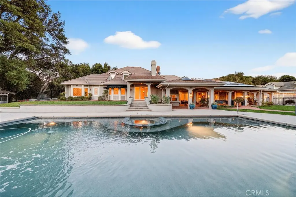 Single Family Residence for sale at 40833 Calle Bandido, Murrieta, CA featuring 8 beds and 9 baths