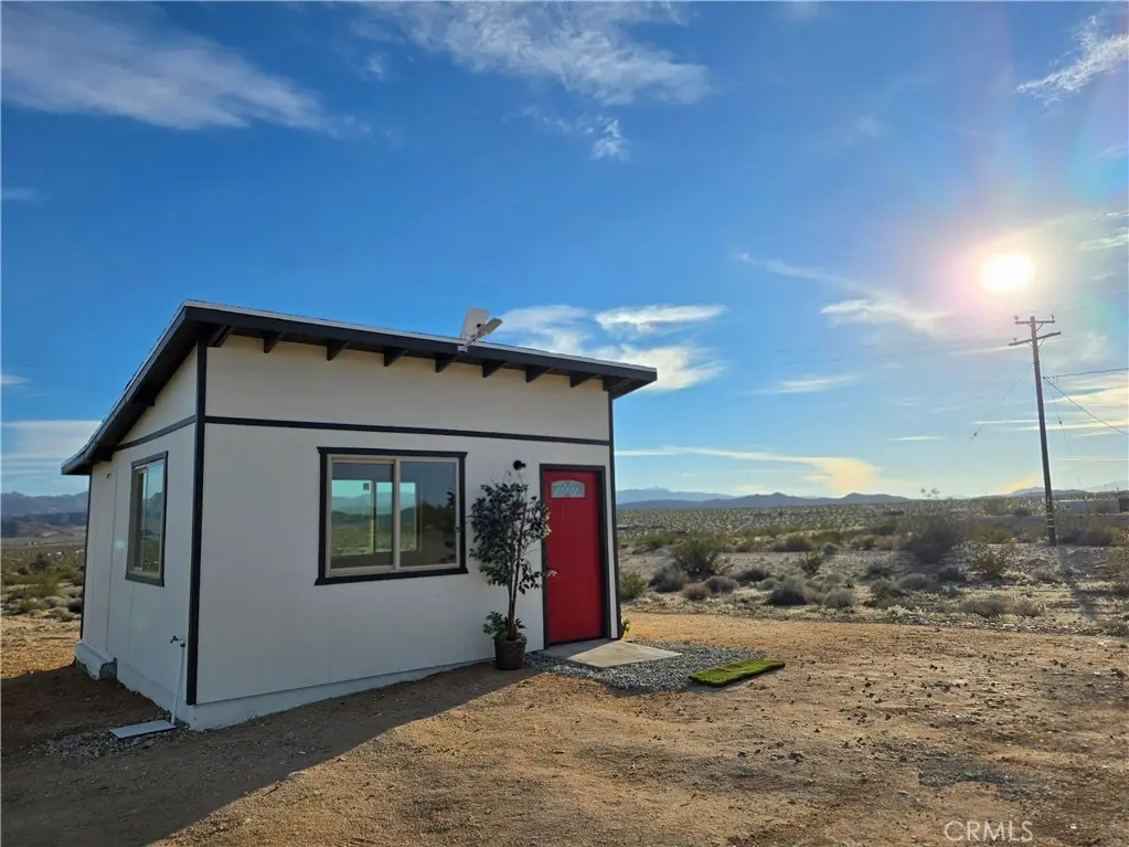 68243 Pioneer Trail, 29 Palms, CA — listing photo 1