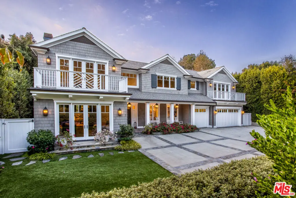 Single Family Residence for rent at 117 S BURLINGAME Avenue, Los Angeles, CA featuring 7 beds and 8 baths