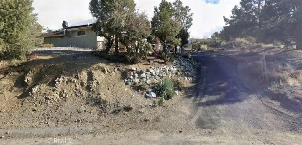 15413 Shasta Way, Pine Mountain Club, CA — listing photo 1