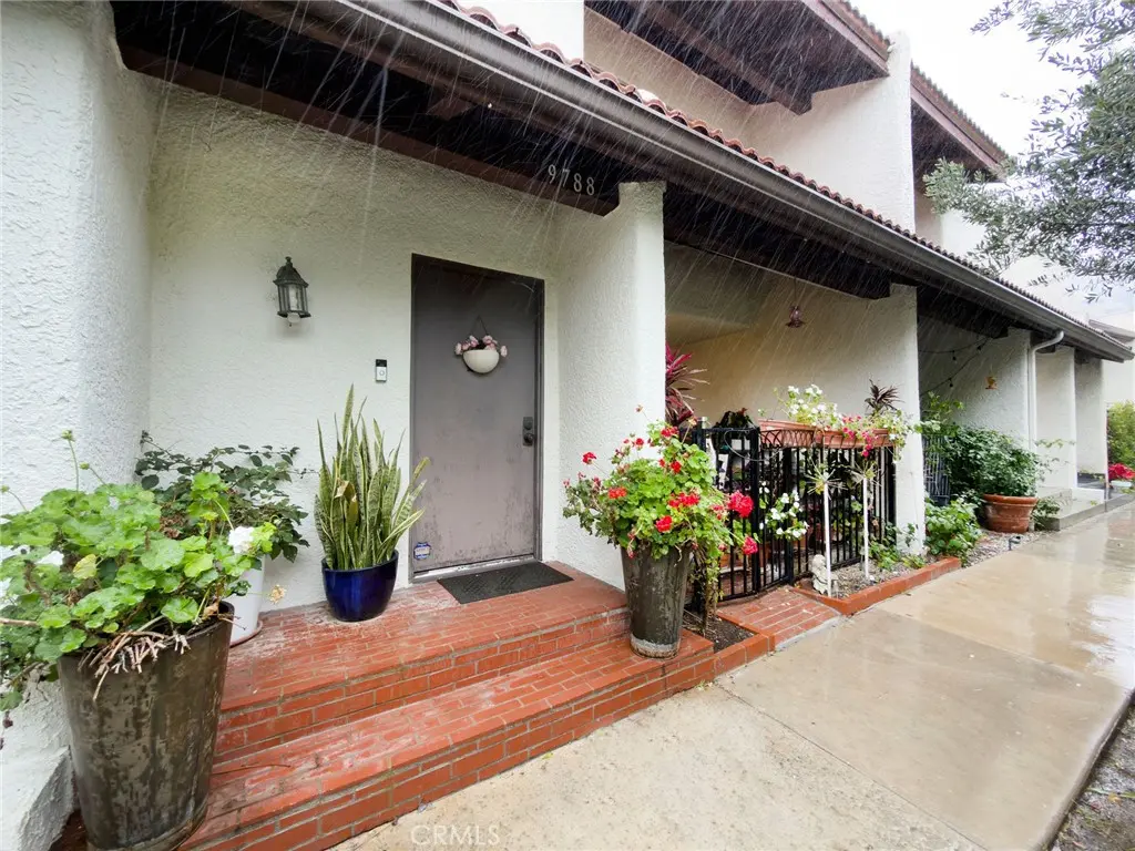 Townhouse for sale at 9788 Via Zibello, Burbank, CA featuring 2 beds and 3 baths