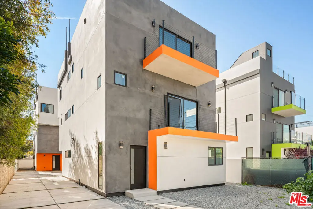 Residential Income for sale at 2123 Federal Avenue, Los Angeles, CA featuring 8 beds and 10 baths