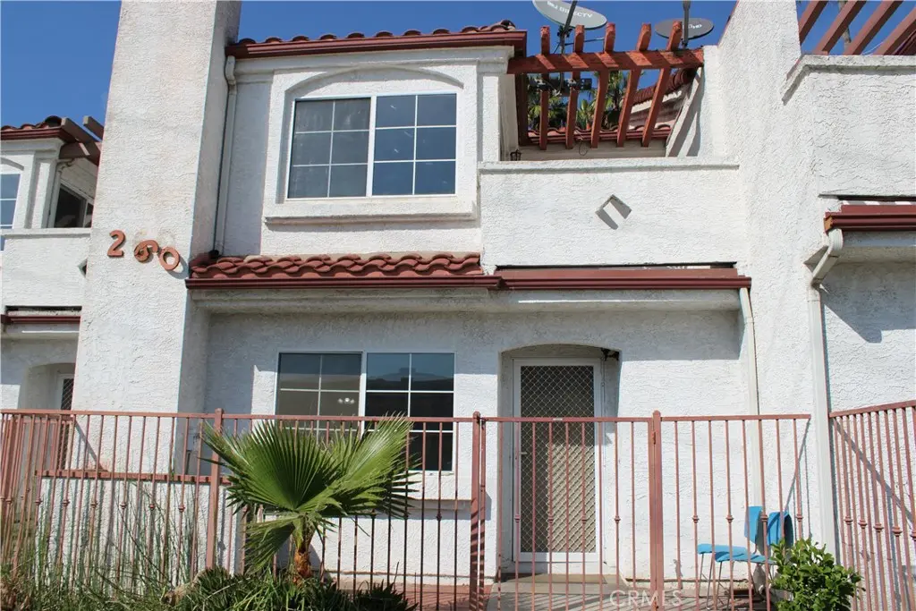 Residential Lease for rent at 260 E Beverly Boulevard C, Montebello, Los Angeles County, CA featuring 3 beds and 3 baths