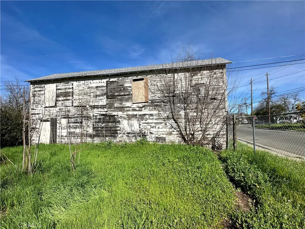 2380 A, Oroville, CA — listing photo 1