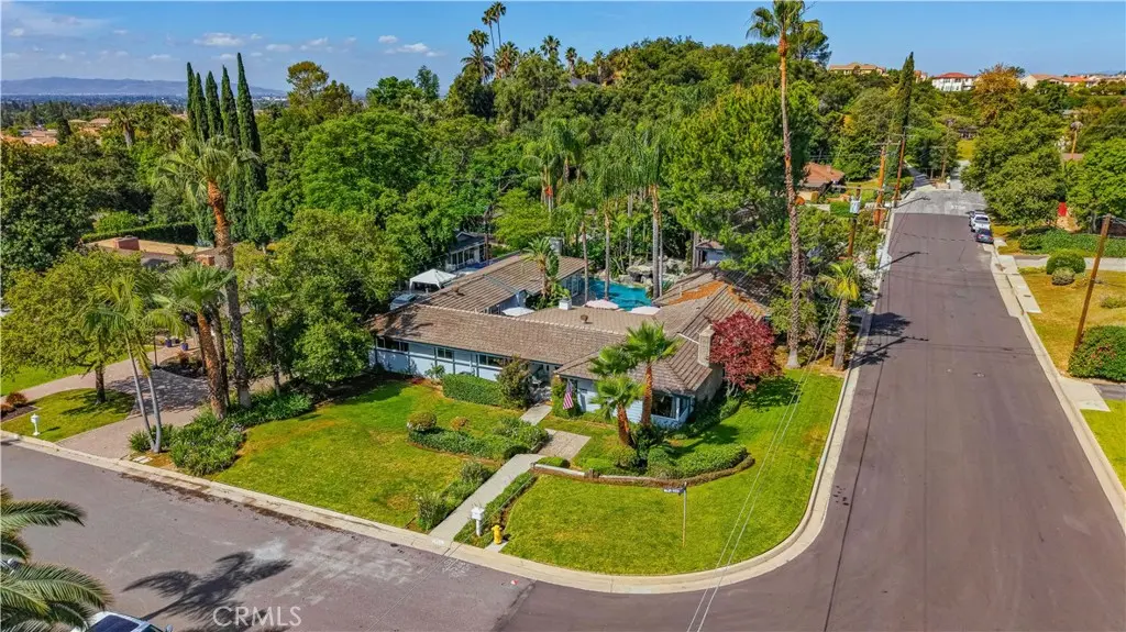 451 N Baldy Vista, Glendora, CA — listing photo 1