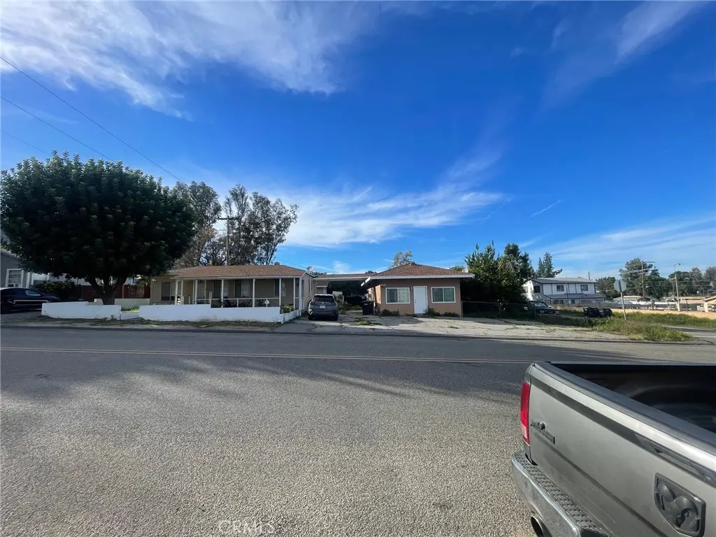 Duplex for sale at 33053 Blackwell, Lake Elsinore, CA featuring 3 beds and 2 baths