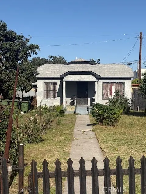 Single Family Residence for sale at 937 E 91st. Street E, Los Angeles, CA featuring 3 beds and 1 bath